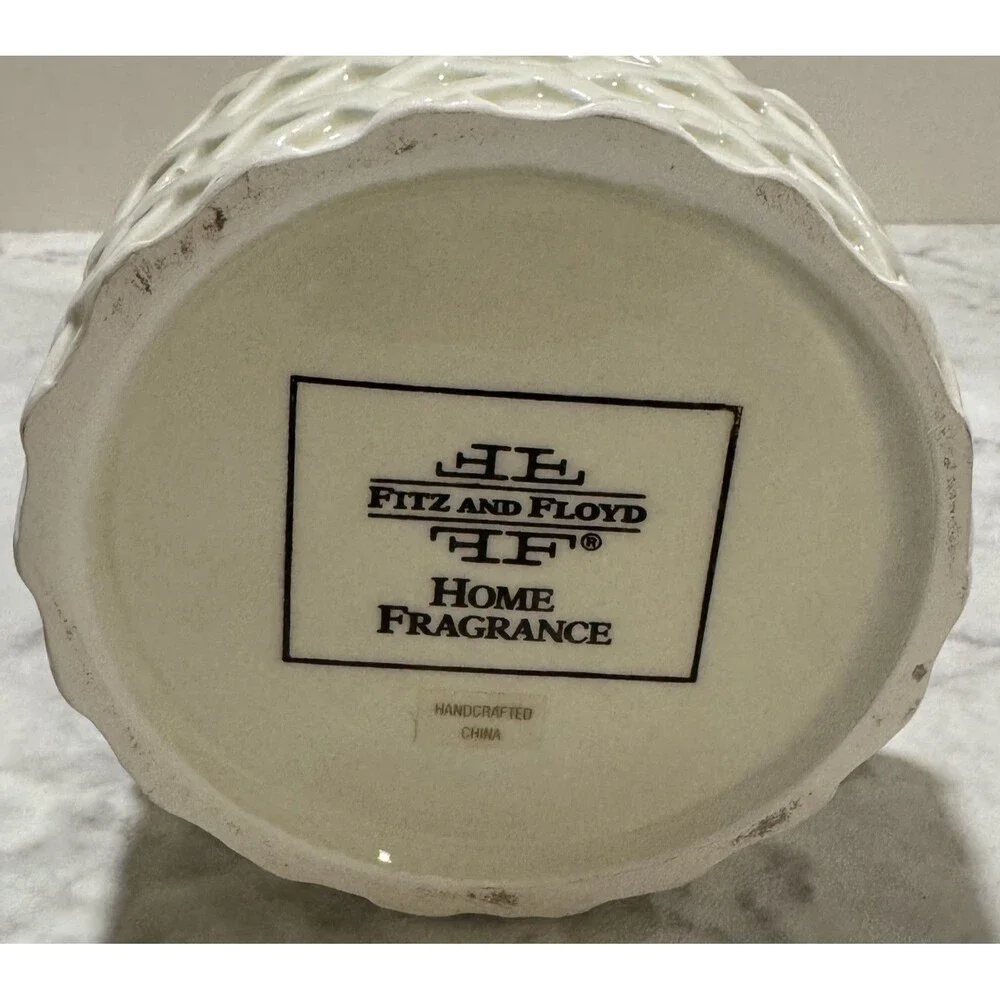 Vintage Fitz & Floyd Home Fragrance Candle Ceramic Trinket Box White Flower